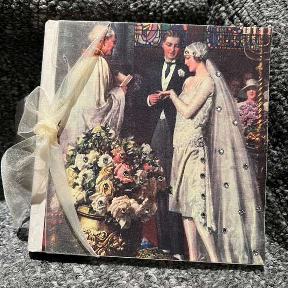 Other - NIB Terra Traditions Linen Photo Album with Swarovski Crystals